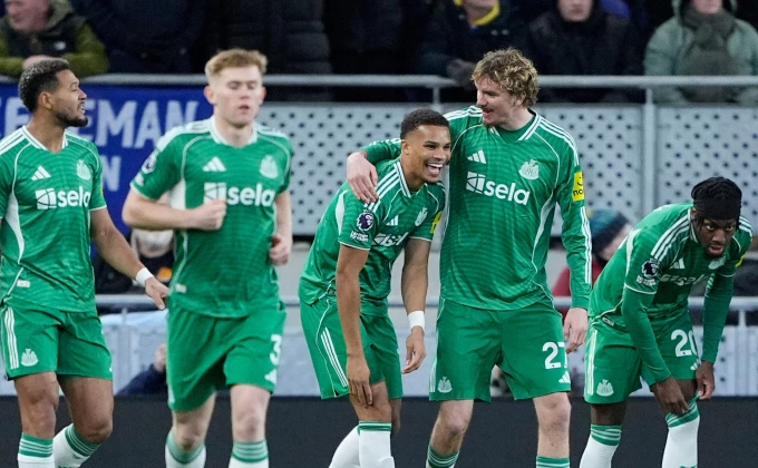 Peter Byrne/PA via AP)